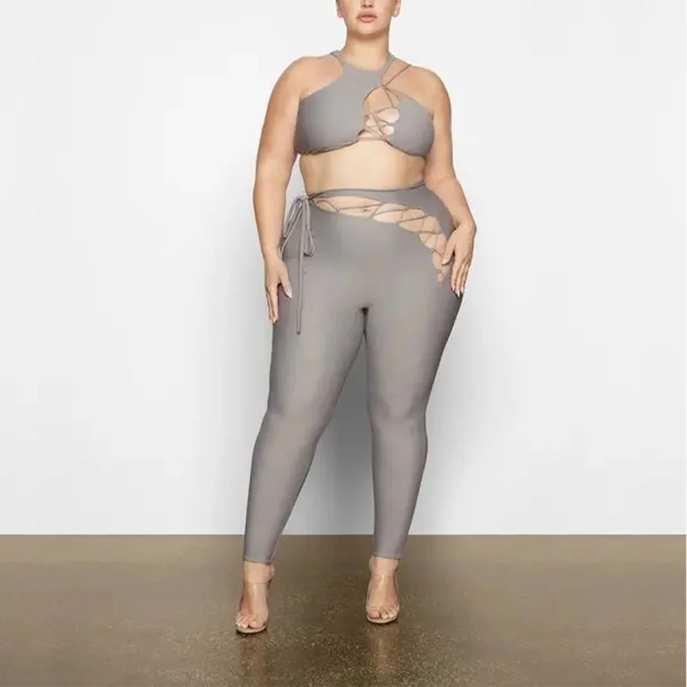 SKIMS | Bold Sultry Mid-Rise Lace Up Tie-Waist Leggings in Chrome | Size 2X